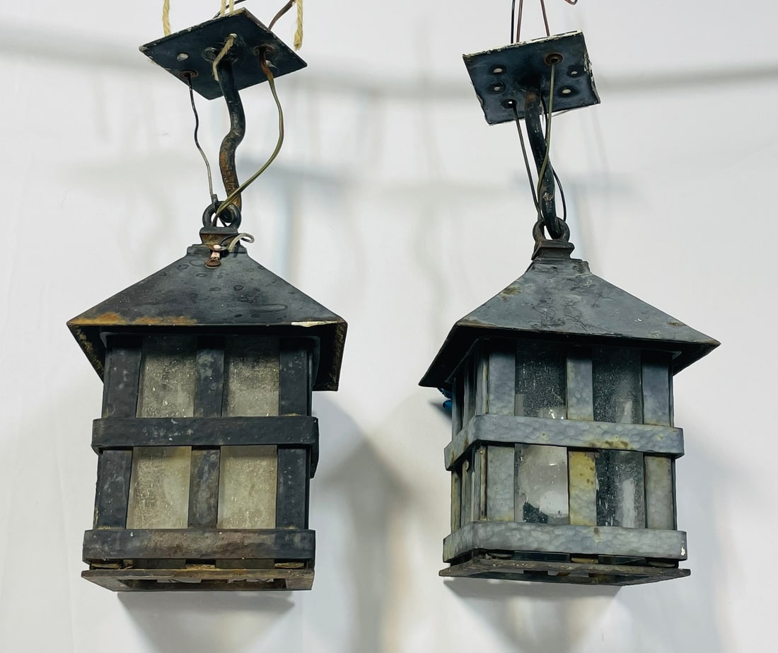 Pair of Vintage Wrought Iron Outdoor Lantern Lights (1 of 12)