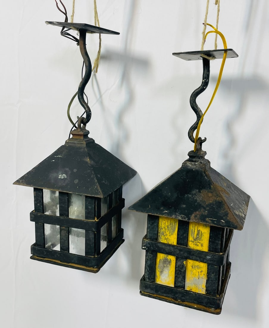 Pair of Vintage Wrought Iron Outdoor Lantern Lights (1 of 12)