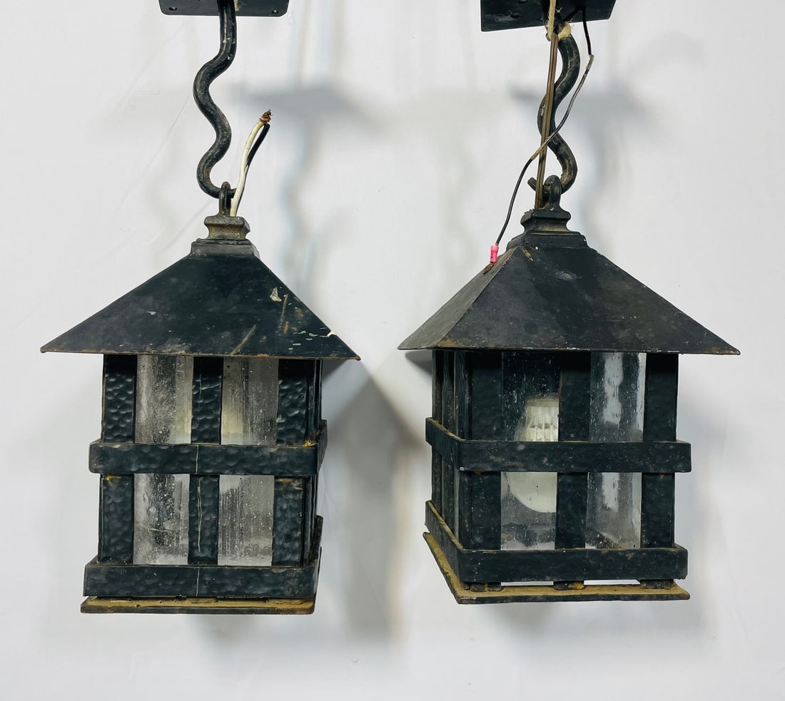 Pair of Vintage Wrought Iron Outdoor Lantern Lights (1 of 13)