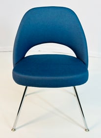 Eero Saarinen Executive Chair for Knoll, Labeled.