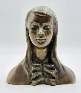 Stunning Bronze Sculpture by Victor Salmones – Limited Edition 6/10 – Signed: Striking bronze bust sculpture by acclaimed Mexican artist Victor Salmones (1937–1989), renowned for his expressive figurative works. This piece captures the serene visage of a young woman, with del