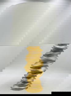 Julie Neill "Karissa" Medium Gold Table Lamp for Visual Comfort: Striking and sculptural, this "Karissa" medium table lamp by Julie Neill for Visual Comfort adds a luxurious accent to any interior. The lamp features a dramatic twisted silhouette, expertly finished