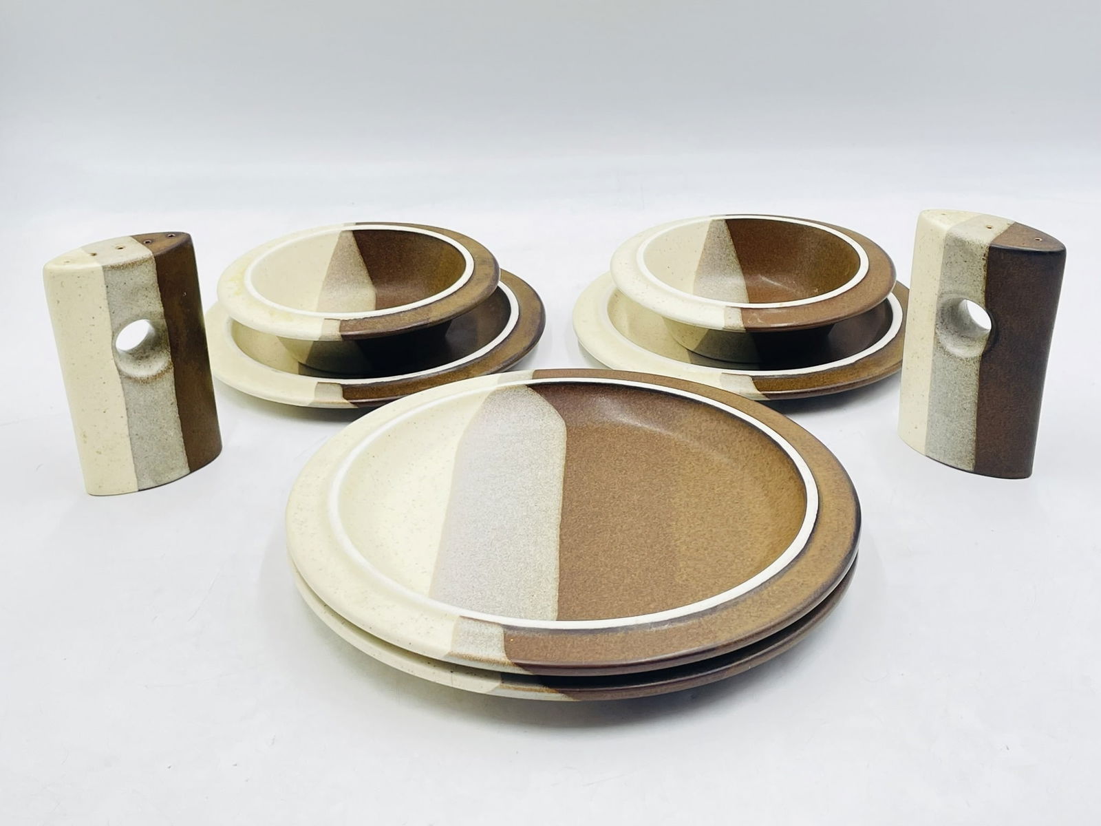Agate Pass Dishes, Salt & Pepper Shakers by Jim McBride for Fabrik: 8 piece dinnerware service designed by Jim McBride in the 1970s and produced by Fabrik.The set includes a salt & pepper shaper set, 2 soup bowls, 2 salad plates and 2 dinner plates.Measurements;Di