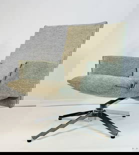 Pilot Low Back Chair by Edward Barber & Jay Osgerby for Knoll, USA 2016: The Pilot chair is an innovative swivel lounge chair that marries visual and material lightness with exceptional comfort.The cantilevered seat, which features a unique upholstery substructure for grea