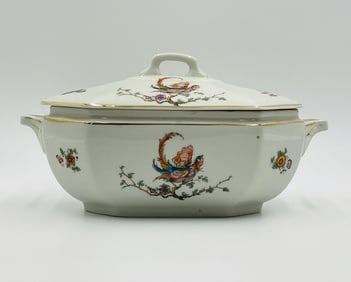 Hand-Painted GOC Porcelain Tureen with Bird and Floral Motifs, Hungary, ca. 1959