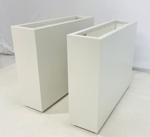 Pair of Veradek Mid-Century Style Modern White Rectangular Planters