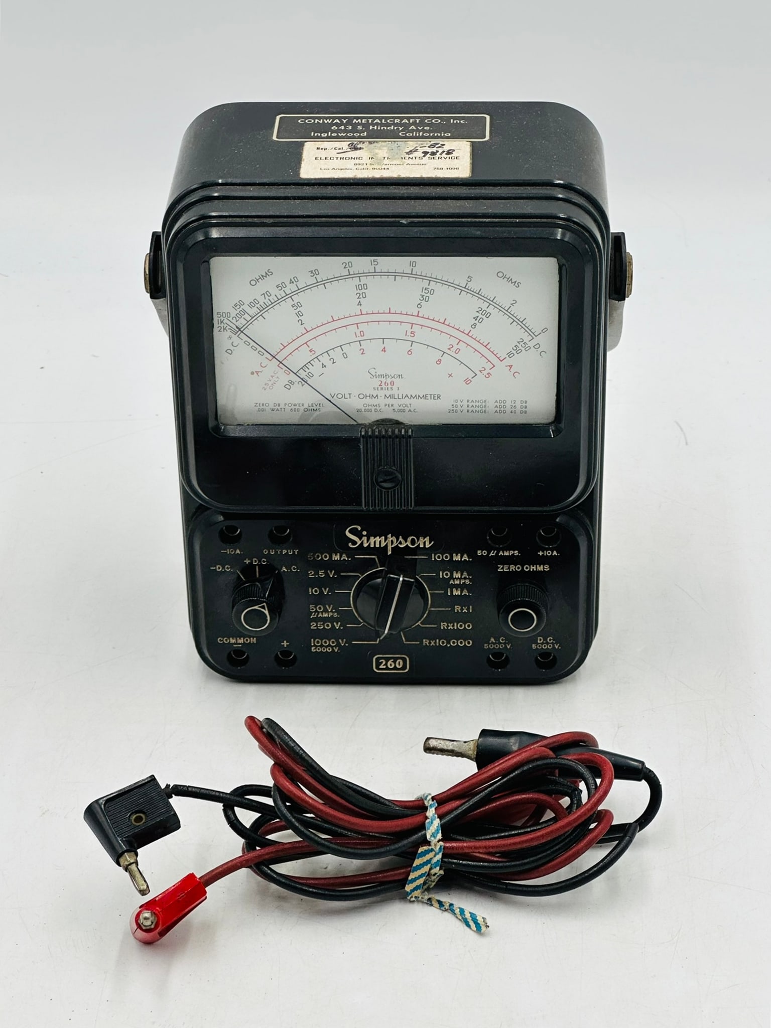 Simpson 260 Series 6 Vintage Volt Ohm Milliammeter: Vintage Voltage multimeter by Conway Metalcraft CO.Model Simpson 260.Measurements:7 inches high x 6 inches wide x 3.25 inches deep.All items are sold as is. The auction house does not warrant authenti