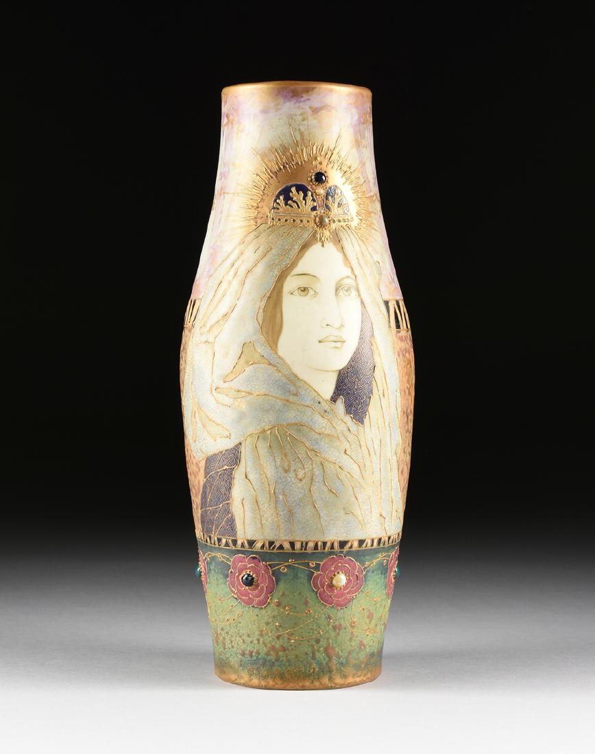 A RIESSNER, STELLMACHER, AND KESSEL AMPHORA GILT, (1 of 11)