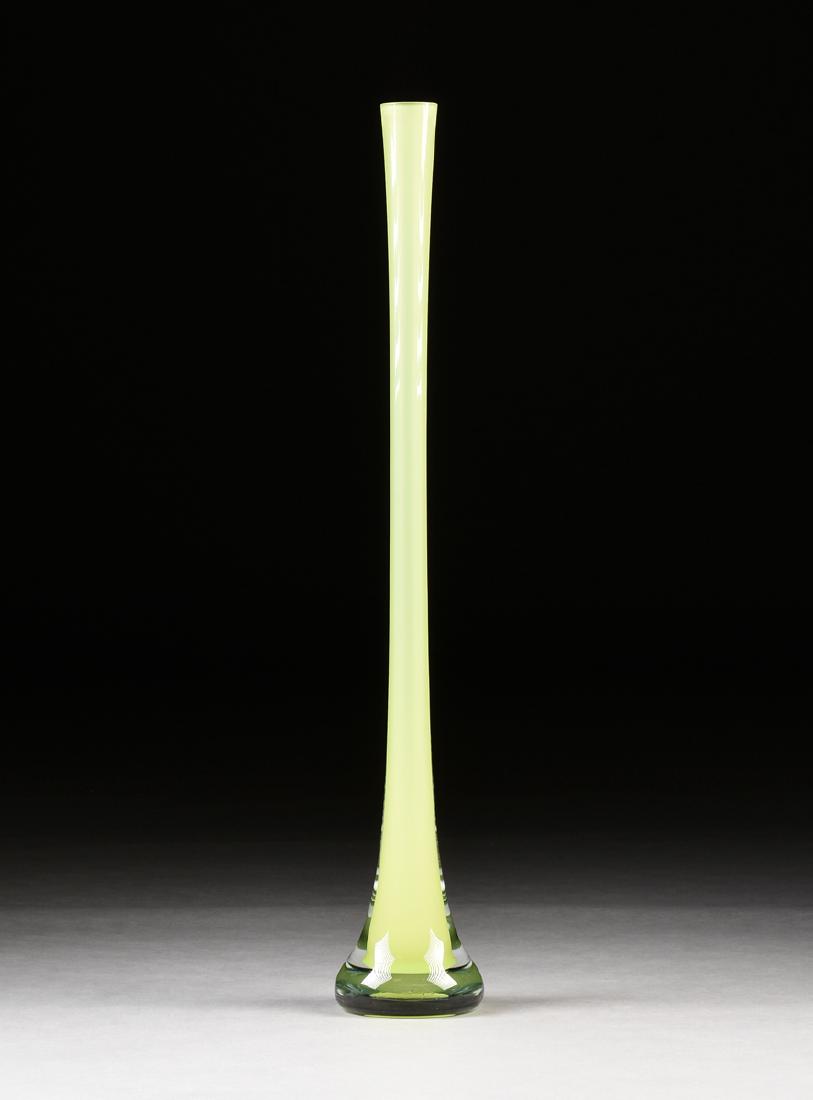 FULVIO BIANCONI (Italian 1915-1996) A HAND BLOWN CASED (1 of 5)