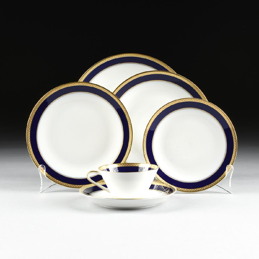 A ONE HUNDRED FORTY-NINE PIECE HUTSCHENREUTHER GILT AND (1 of 20)