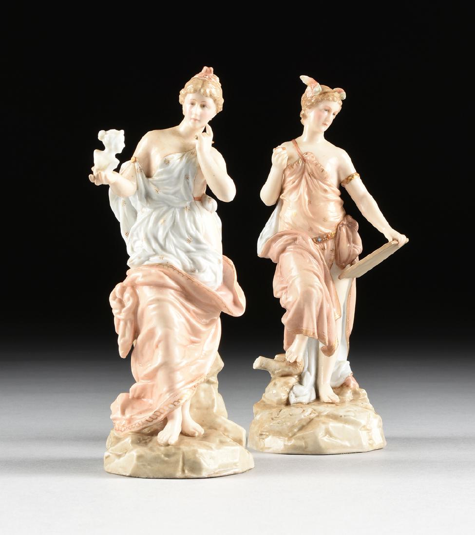 A PAIR OF POLYCHROME ENAMEL DECORATED PORCELAIN (1 of 13)