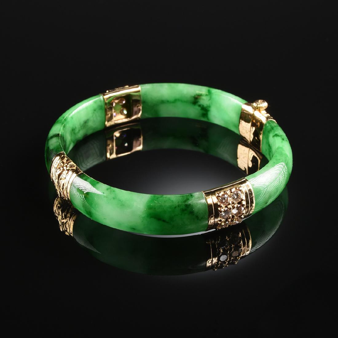 AN 18K YELLOW GOLD, JADE, AND DIAMOND HINGED LADY'S (1 of 1)