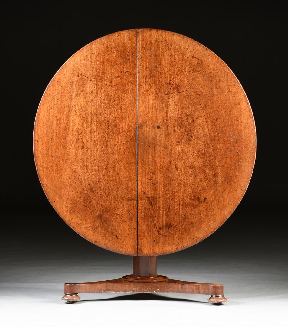 A WILLIAM IV (1830-1837) WALNUT AND MAHOGANY TILT TOP (1 of 11)
