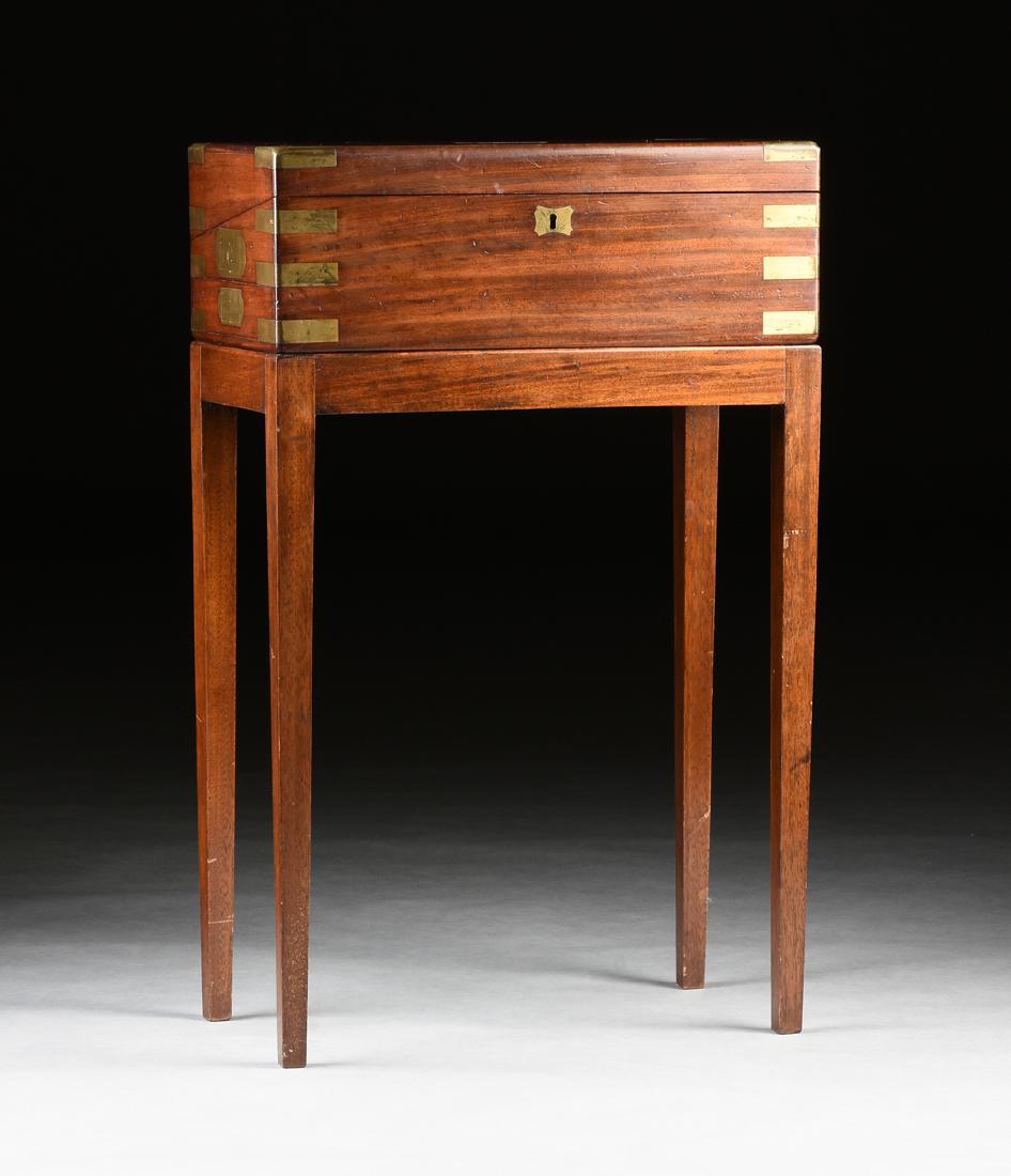 A LATE REGENCY CUBAN MAHOGANY AND ROSEWOOD BRASS (1 of 9)