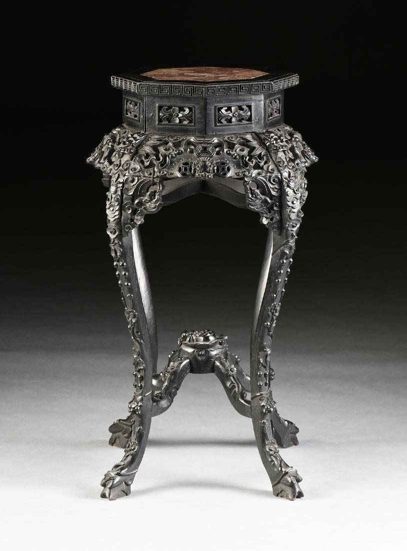 A LATE QING DYNASTY (1644-1912) CHINESE EXPORT (1 of 8)