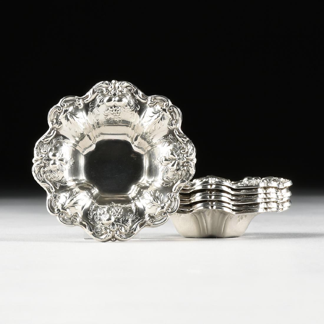 A SET OF SEVEN REED & BARTON STERLING SILVER NUT DISHES (1 of 4)