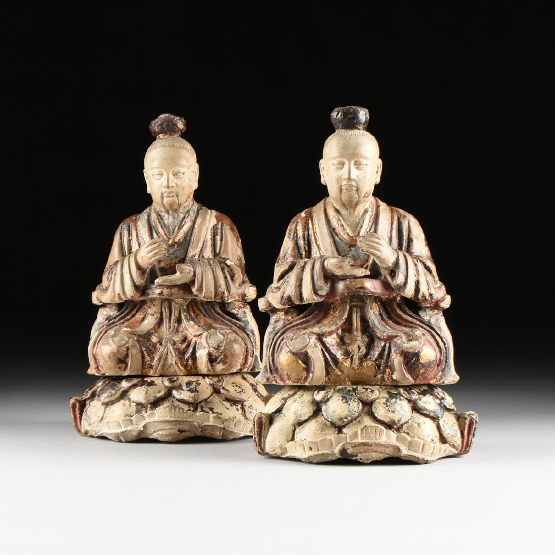 A PAIR OF EDO/TOKUGAWA (1603-1868) POLYCHROME (1 of 16)