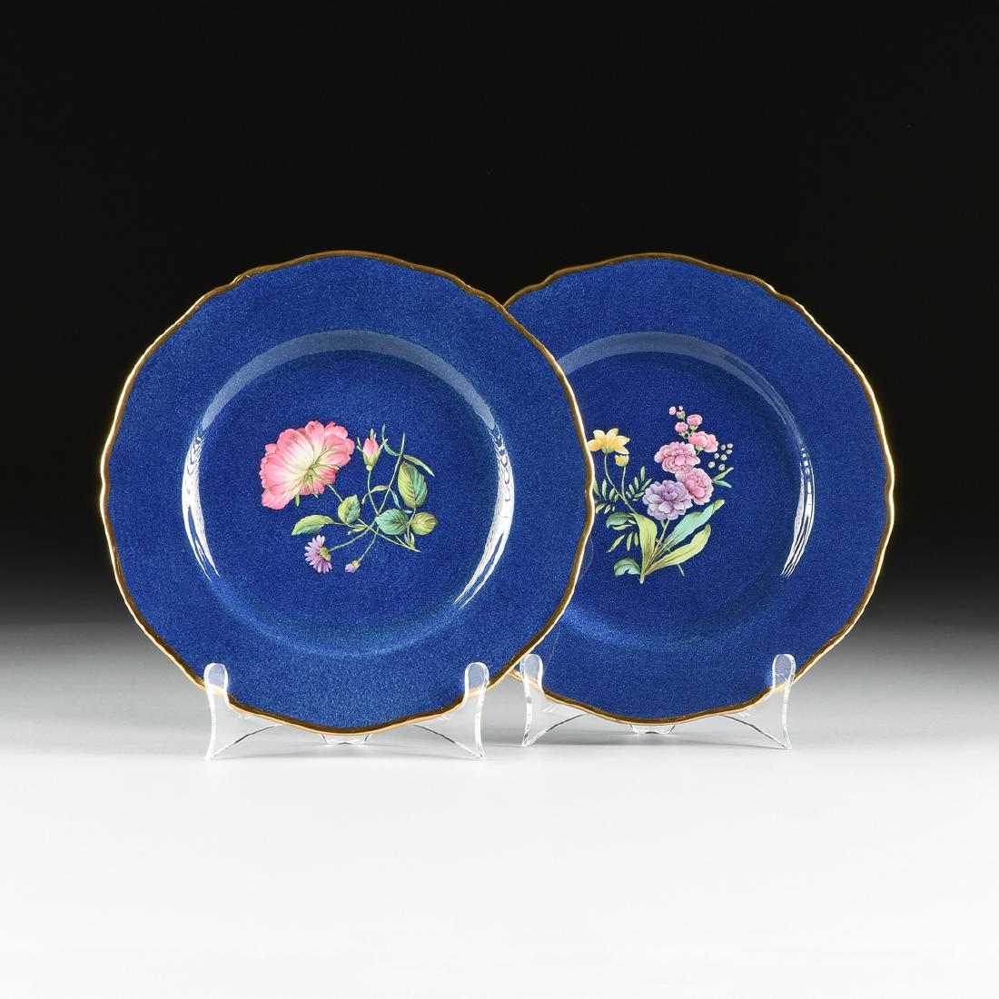 A SET OF ELEVEN W.T. COPELAND & SONS GILT AND: A SET OF ELEVEN W.T. COPELAND & SONS GILT AND POLYCHROME ENAMEL DECORATED PORCELAIN DINNER PLATES, SPODE WORKS, STOKE-UPON-TRENT, ENGLAND, 1928-1936, each metalwork form with gently scalloped burnishe