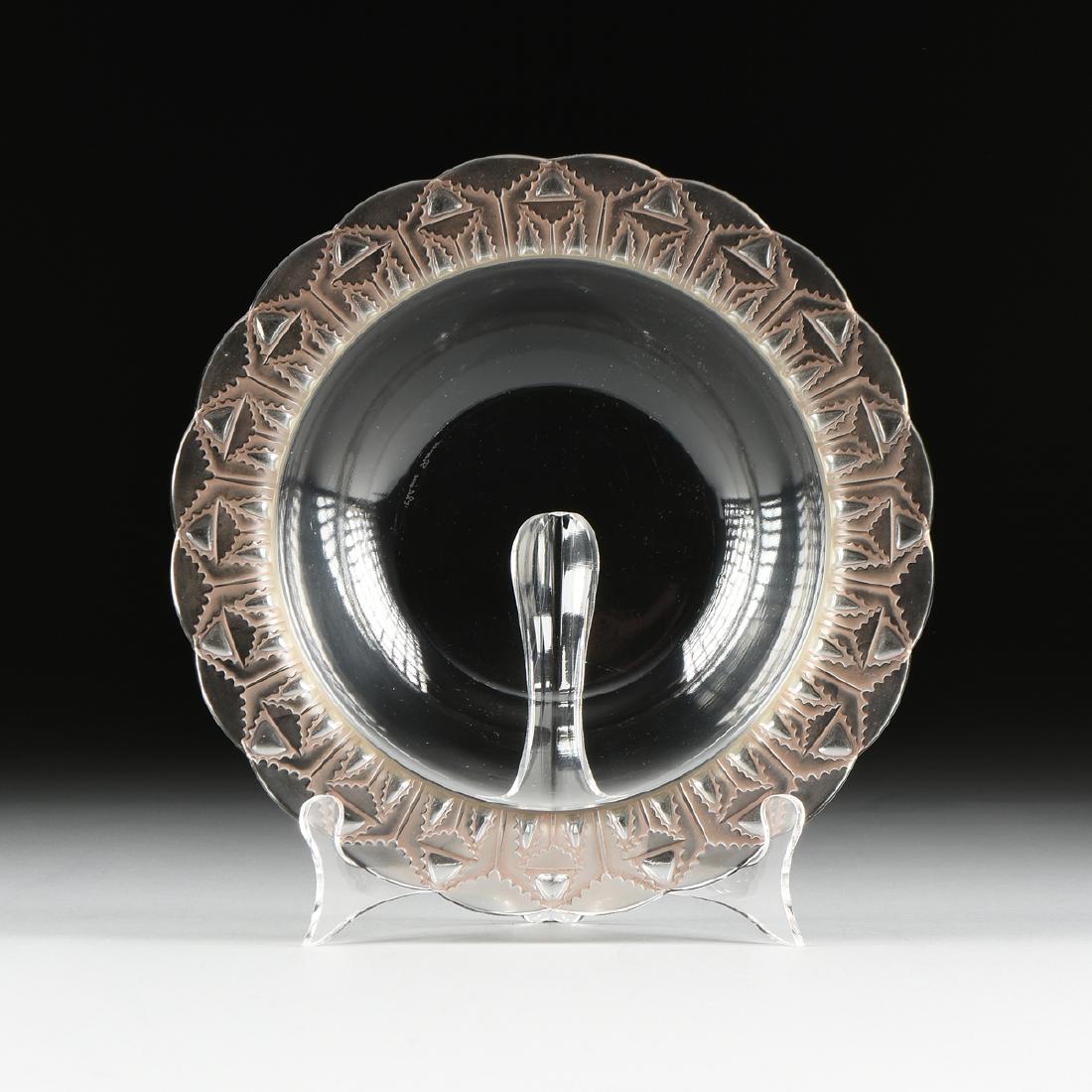 RENE LALIQUE (FRENCH 1860-1945) A CRYSTAL BOWL IN THE: RENE LALIQUE (FRENCH 1860-1945) A CRYSTAL BOWL IN THE "CHEVREUSE" PATTERN, WINGEN-SUR-MODER, DESIGNED 1941, PRODUCED AFTER 1950, the clear crystal bowl with flanged scalloped frosted and patinated rim