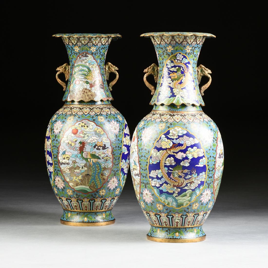 A PAIR OF VASES, MING DYNASTY (13681644) STYLE