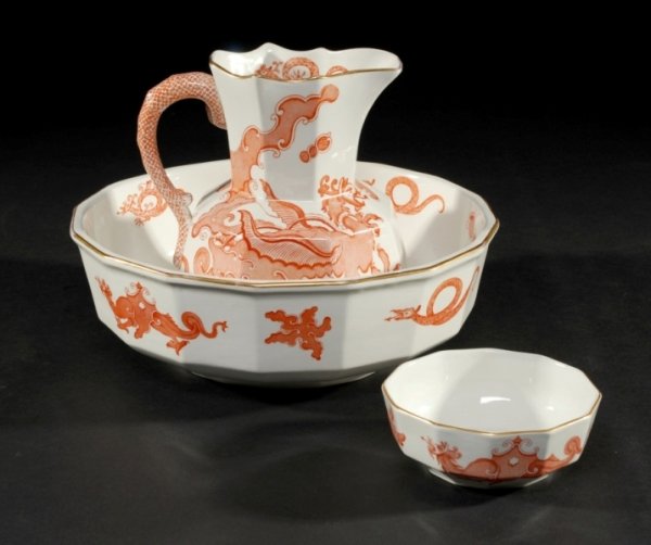 AN EARLY 20TH CENTURY MASON PATENT IRONSTONE JUG A