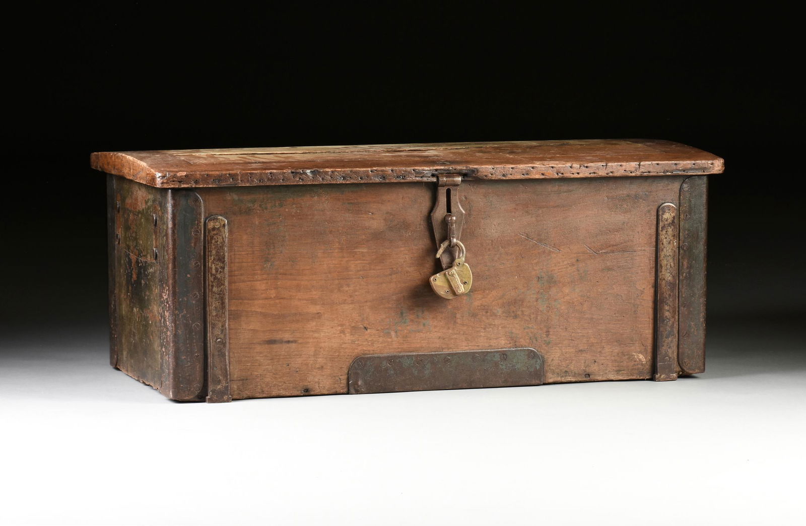 AN ANTIQUE CONTINENTAL IRON MOUNTED OAK TRUNK, (1 of 15)