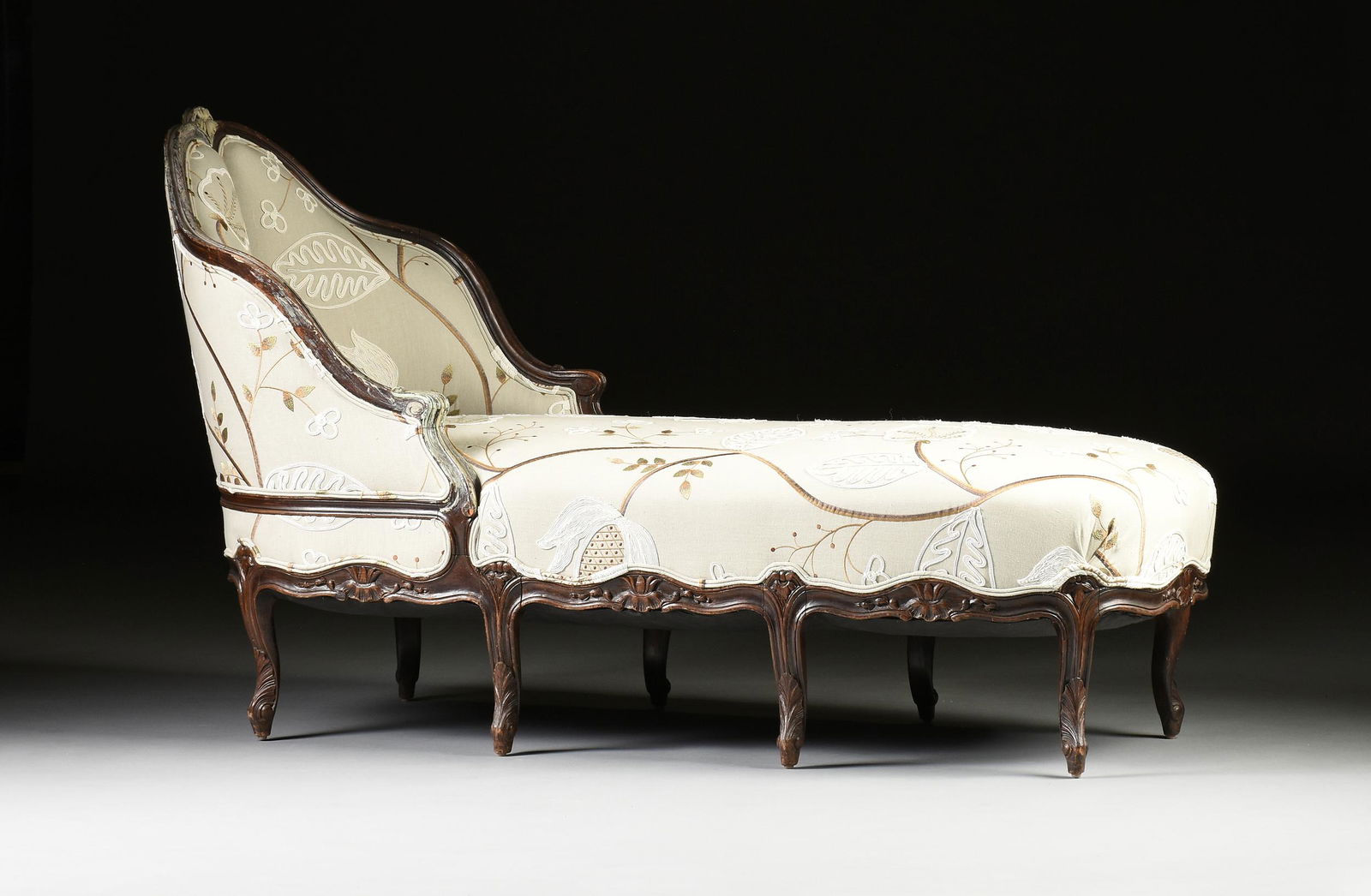 A LOUIS XV STYLE PAINTED WOOD AND UPHOLSTERED CHAISE (1 of 10)