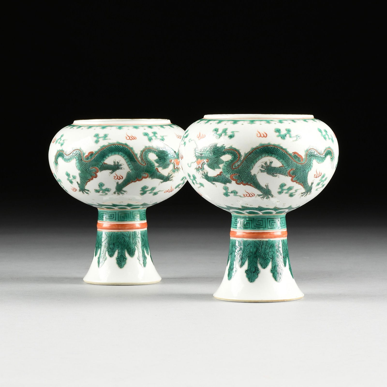 A NEAR PAIR OF CHINESE JIAJING STYLE FAMILLE VERTE (1 of 7)