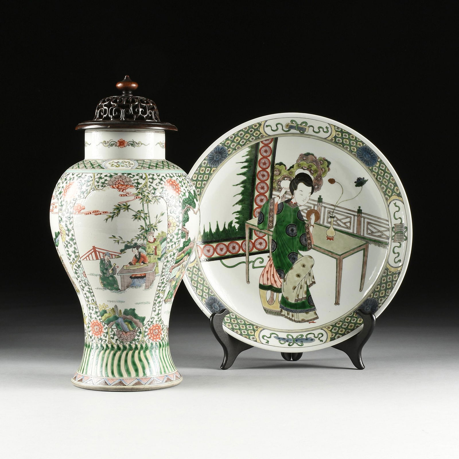 A GROUP OF TWO CHINESE EXPORT FAMILLE VERTE ENAMELED (1 of 18)
