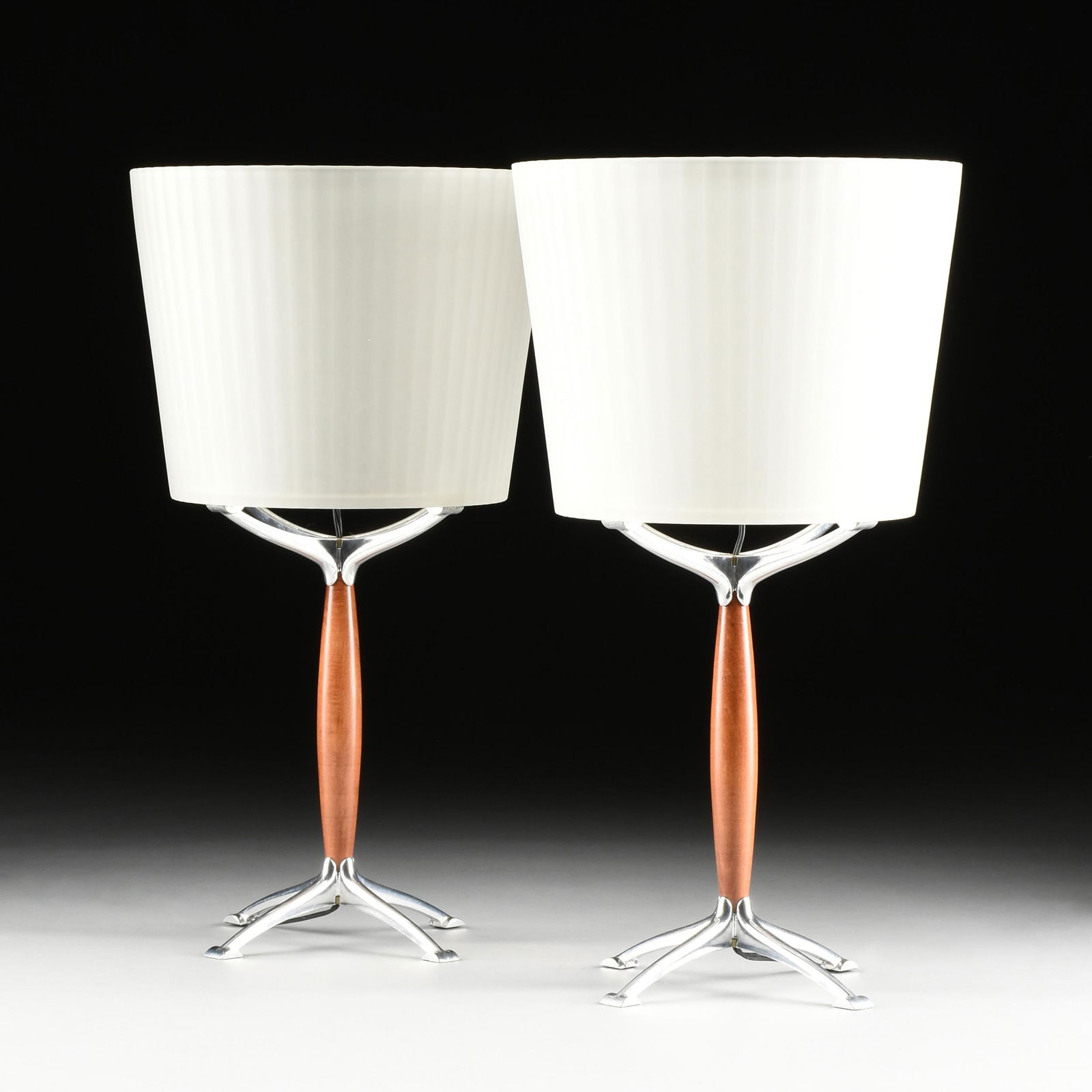A PAIR OF "ORIONE" TABLE LAMPS, RODOLFO DORDONI FOR (1 of 7)