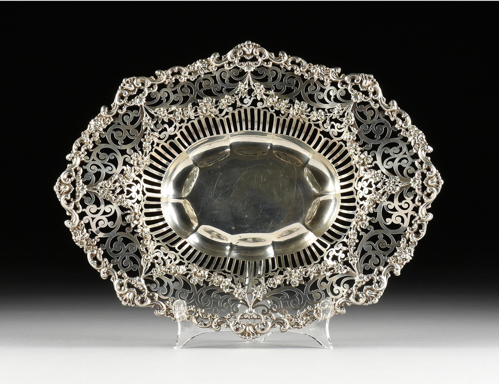 AN AMERICAN STERLING SILVER RETICULATED BREAD TRAY, BY (1 of 6)