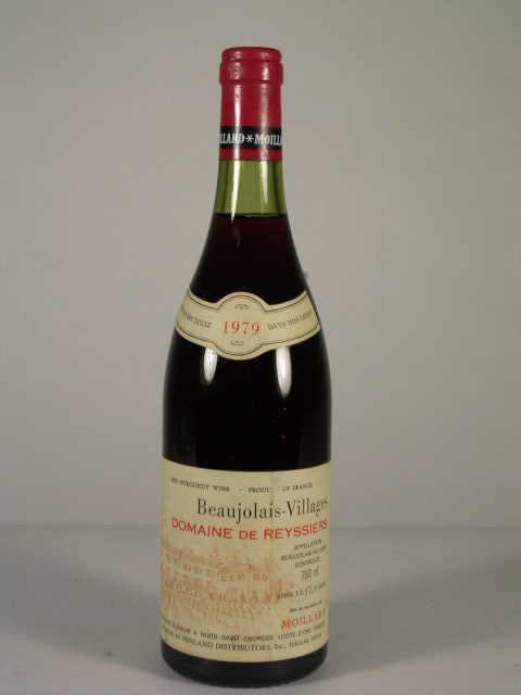 A collection of twelve bottles of Beaujolais Villa