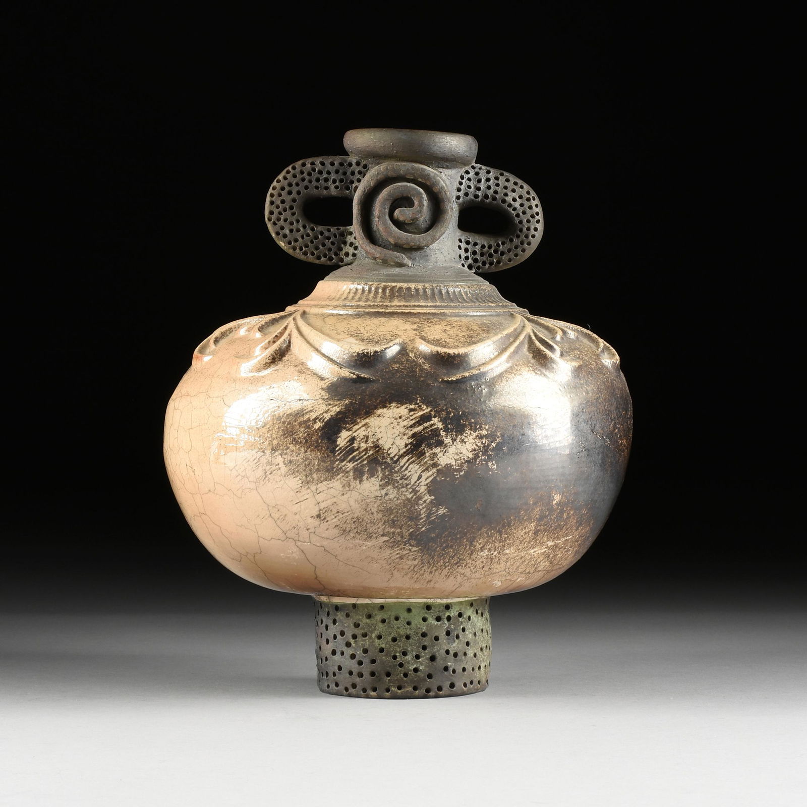 A STUDIO ART POTTERY VASE, 20TH CENTURY, (1 of 7)