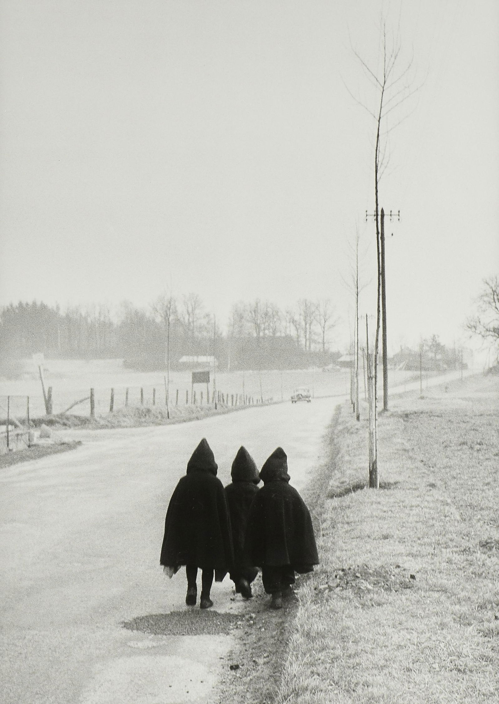 WILLY RONIS (French 1910-2009) A PHOTOGRAPH, "Sur Une (1 of 17)