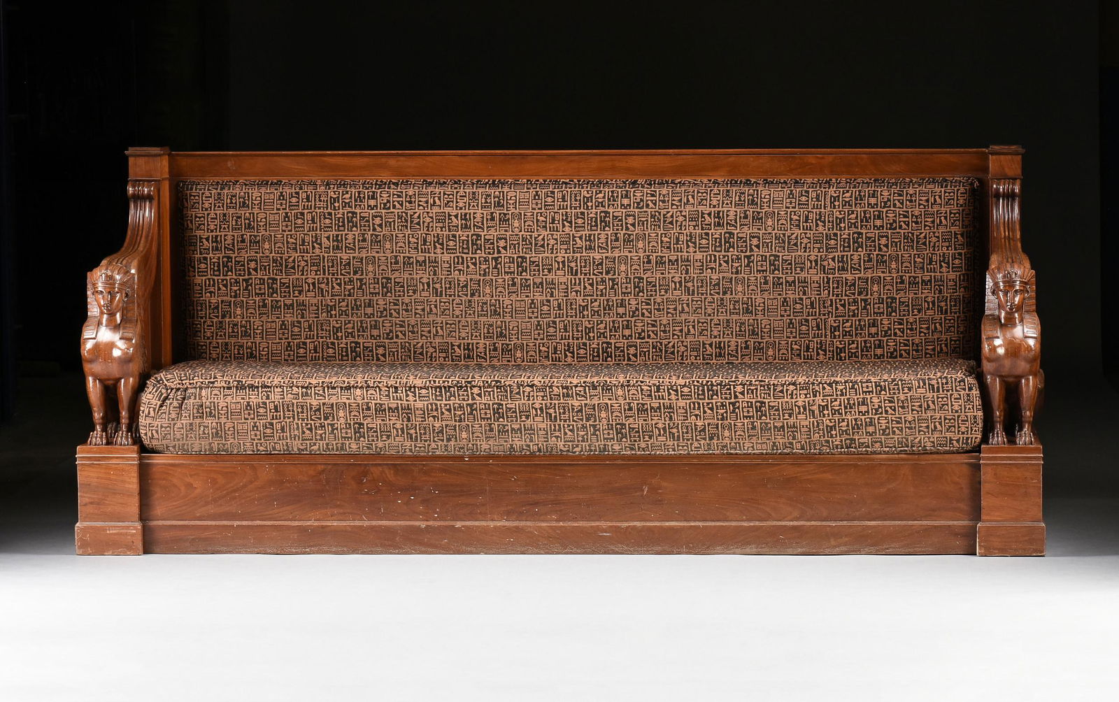 AN IMPRESSIVE EMPIRE FLAME MAHOGANY "EGYPTIAN" CANAPÉ, PARIS, CIRCA 1800, (1 of 8)