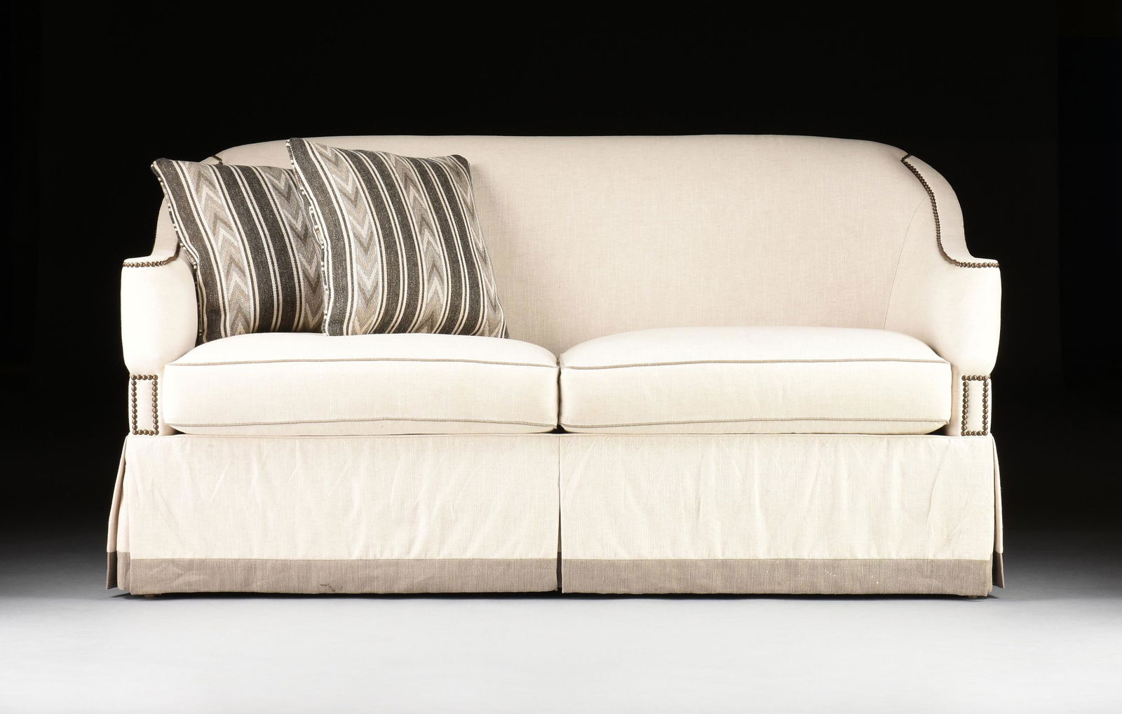 A HICKORY CHAIR FURNITURE COMPANY UPHOLSTERED "EATON" SHORT SOFA, (1 of 6)