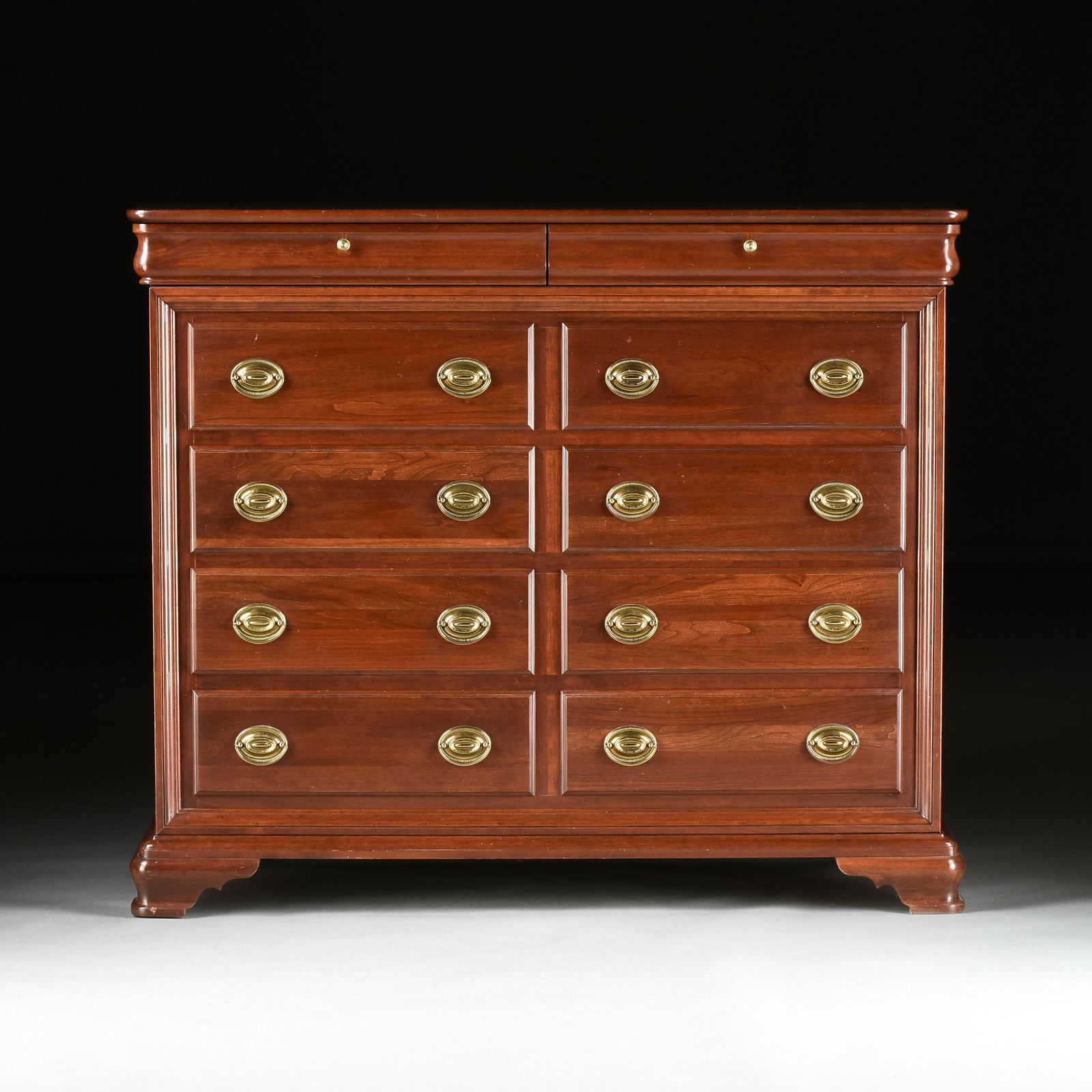 A CHIPPENDALE STYLE MAHOGANY DRESSER, BY JAMESTOWN STERLING, MODERN, (1 of 12)