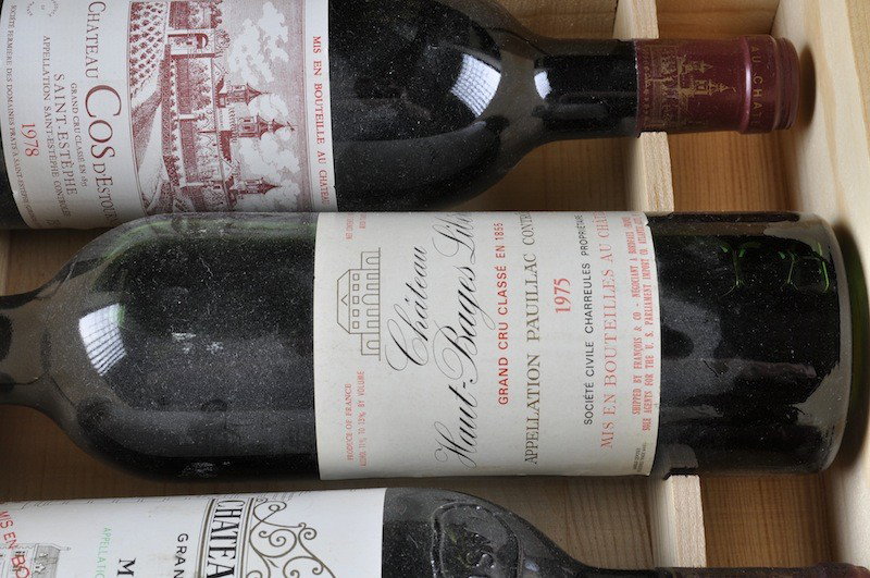 SIX BOTTLES OF VINTAGE FRENCH WINES COMPRISING: a 19 - 5