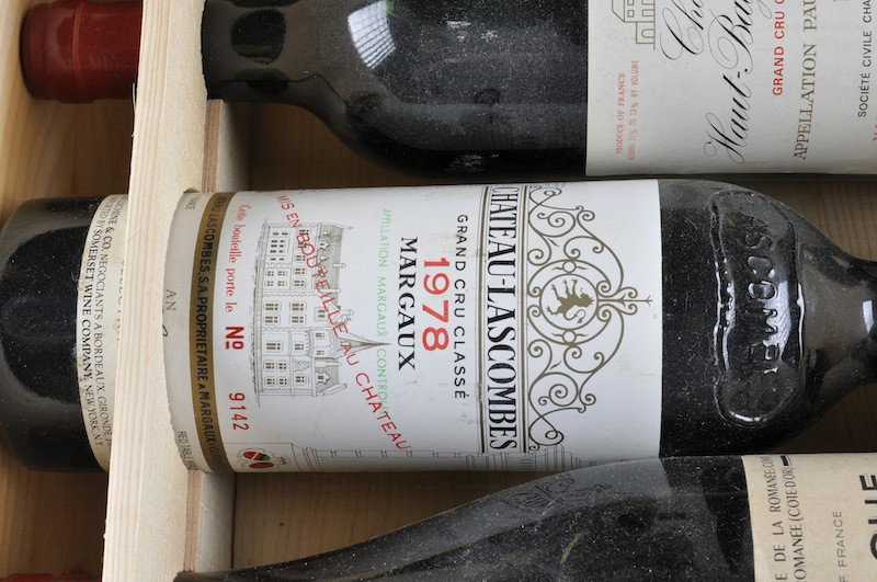 SIX BOTTLES OF VINTAGE FRENCH WINES COMPRISING: a 19 - 6