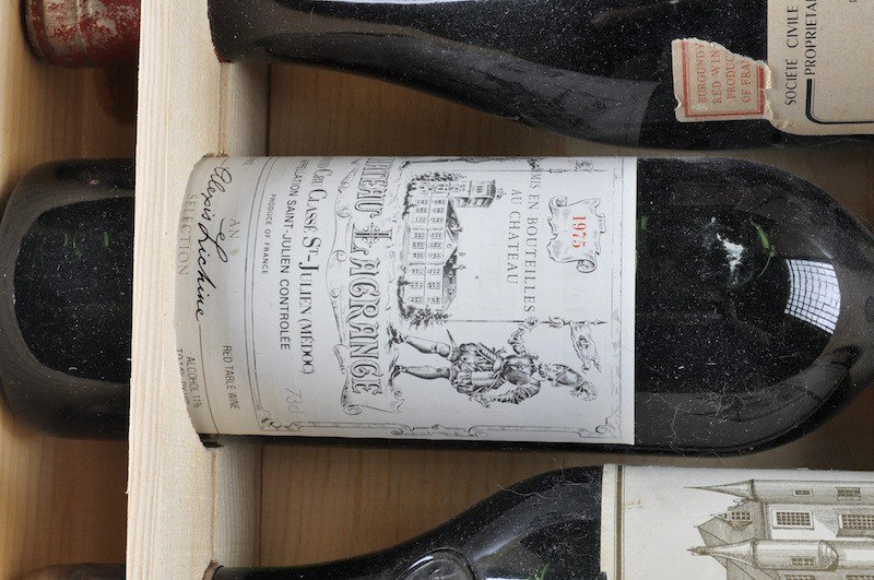 SIX BOTTLES OF VINTAGE FRENCH WINES COMPRISING: a 19 - 8