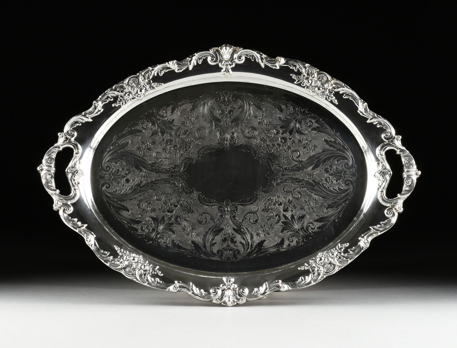 A REED & BARTON "KING FRANCIS" SILVERPLATE SERVING TRAY, 20TH CENTURY, (1 of 6)