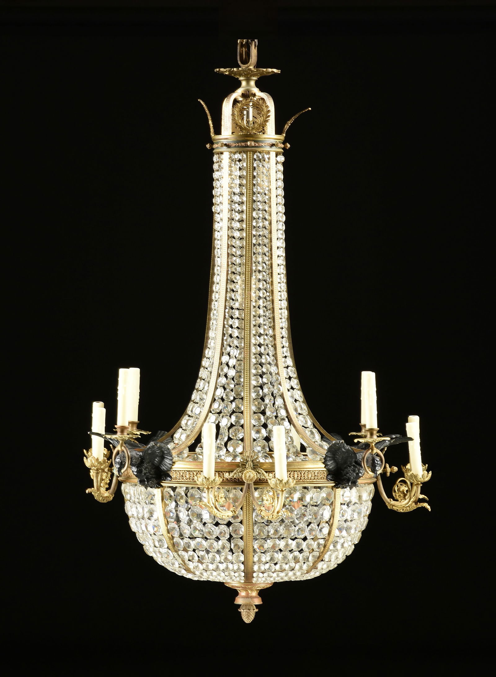 AN EMPIRE STYLE PARCEL GILT PRISM HUNG TWENTY-FOUR LIGHT CHANDELIER, POSSIBLY AMERICAN, NEW YORK, (1 of 8)
