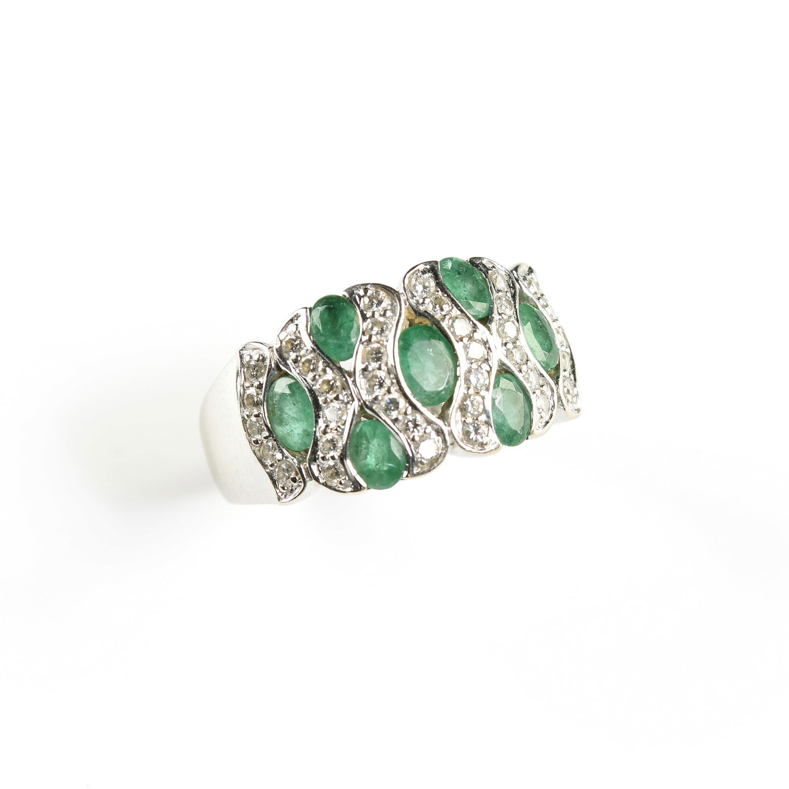 A 14K WHITE GOLD, EMERALD, AND DIAMOND RING, (1 of 4)