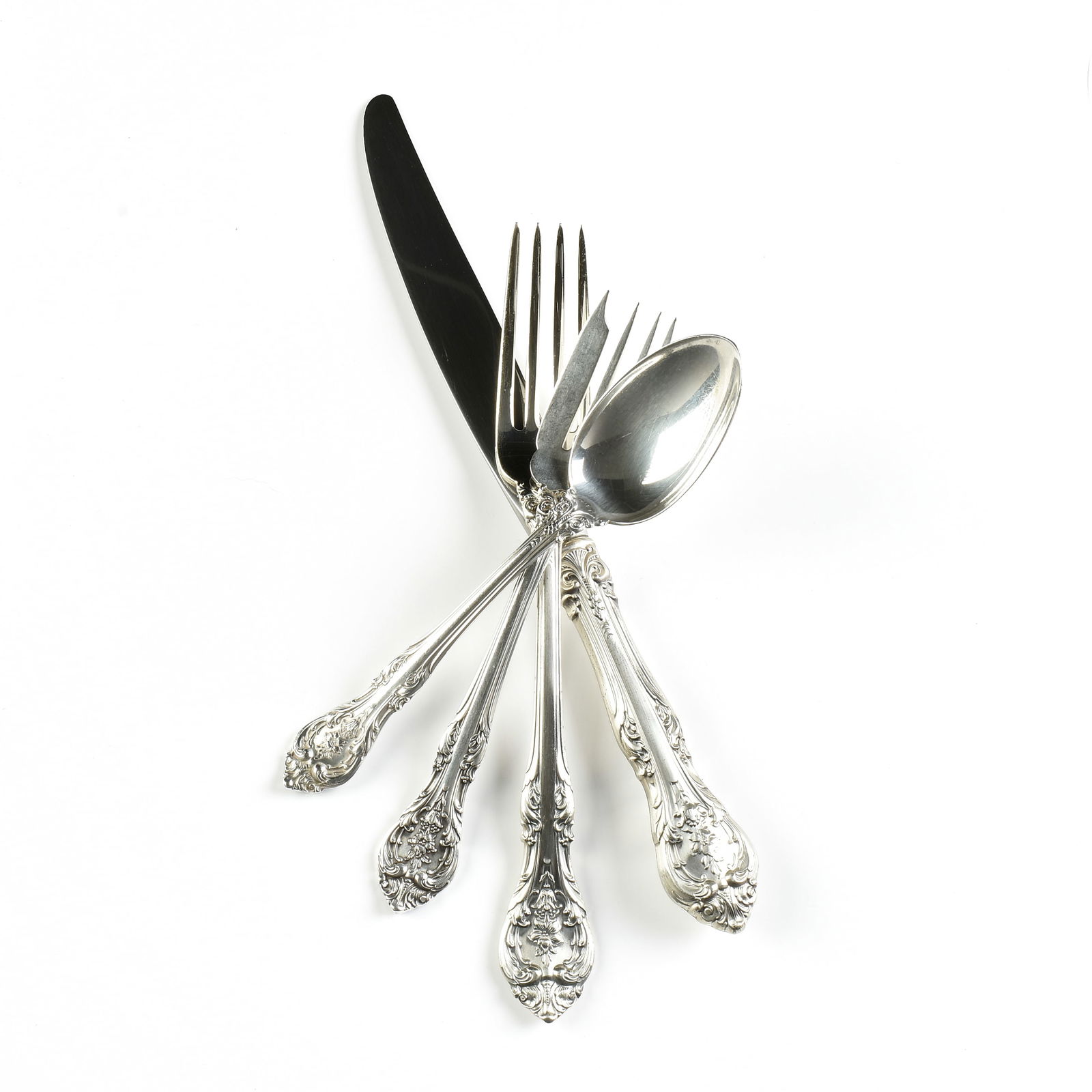 A GORHAM STERLING SILVER FLATWARE SERVICE FOR SIXTEEN, KING EDWARD PATTERN, AMERICAN, DESIGNED (1 of 8)