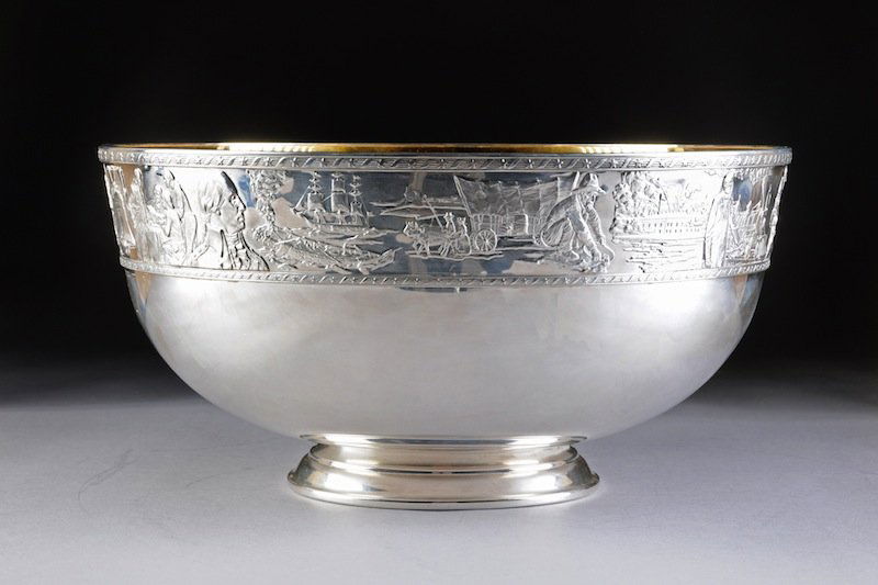 238 A FRANKLIN MINT BICENTENNIAL STERLING SILVER BOWL.