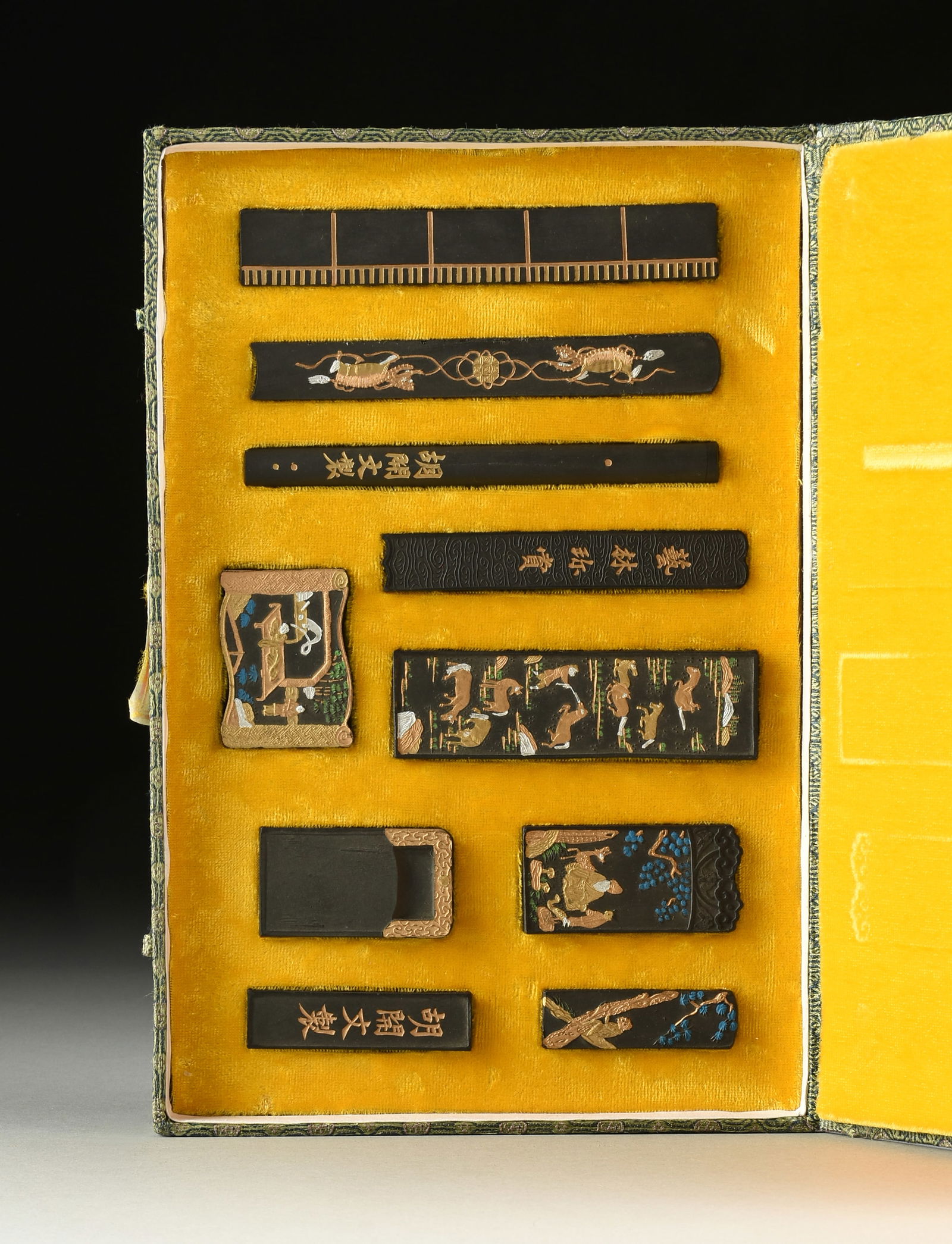 TEN CHINESE INK STICKS, SHOU XING, HORSES AND MONKEY, HU KAI WEN WORKSHOP, 20TH CENTURY (1 of 20)
