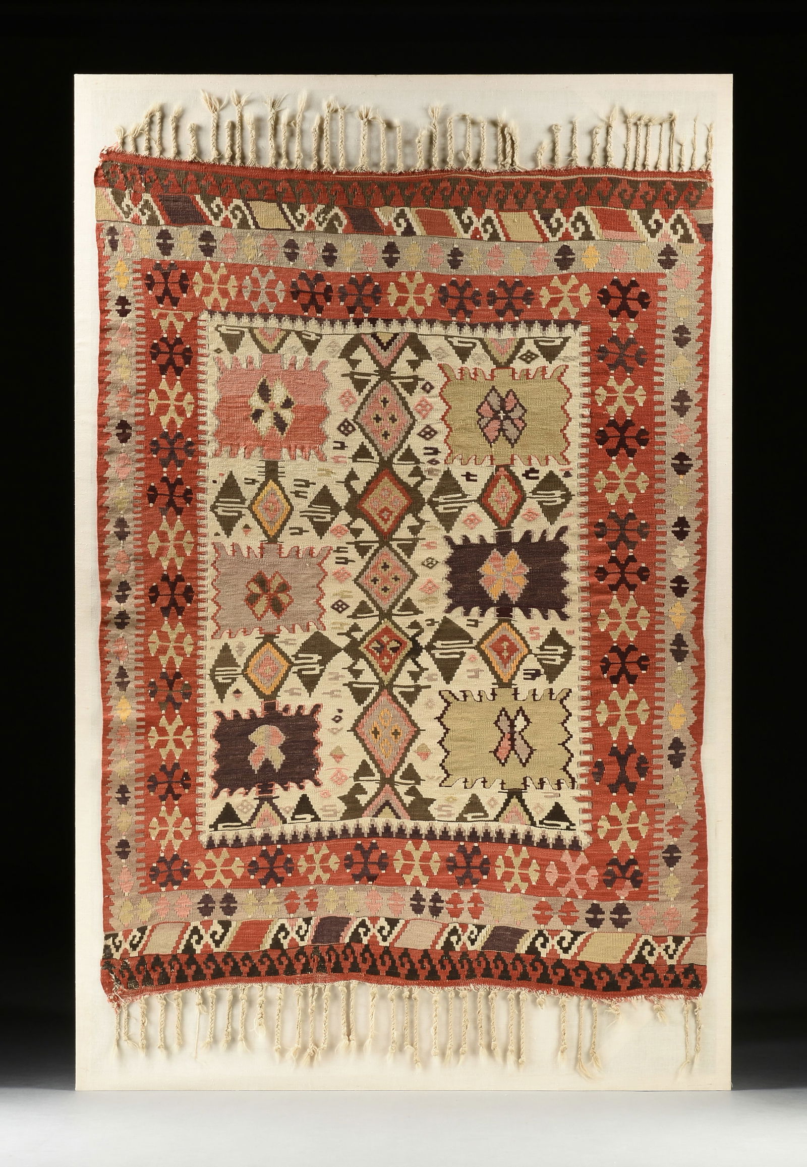 A TRIBAL ANATOLIAN KILIM WOOL RUG, "PINWHEEL FLOWERS," 19TH CENTURY (1 of 12)