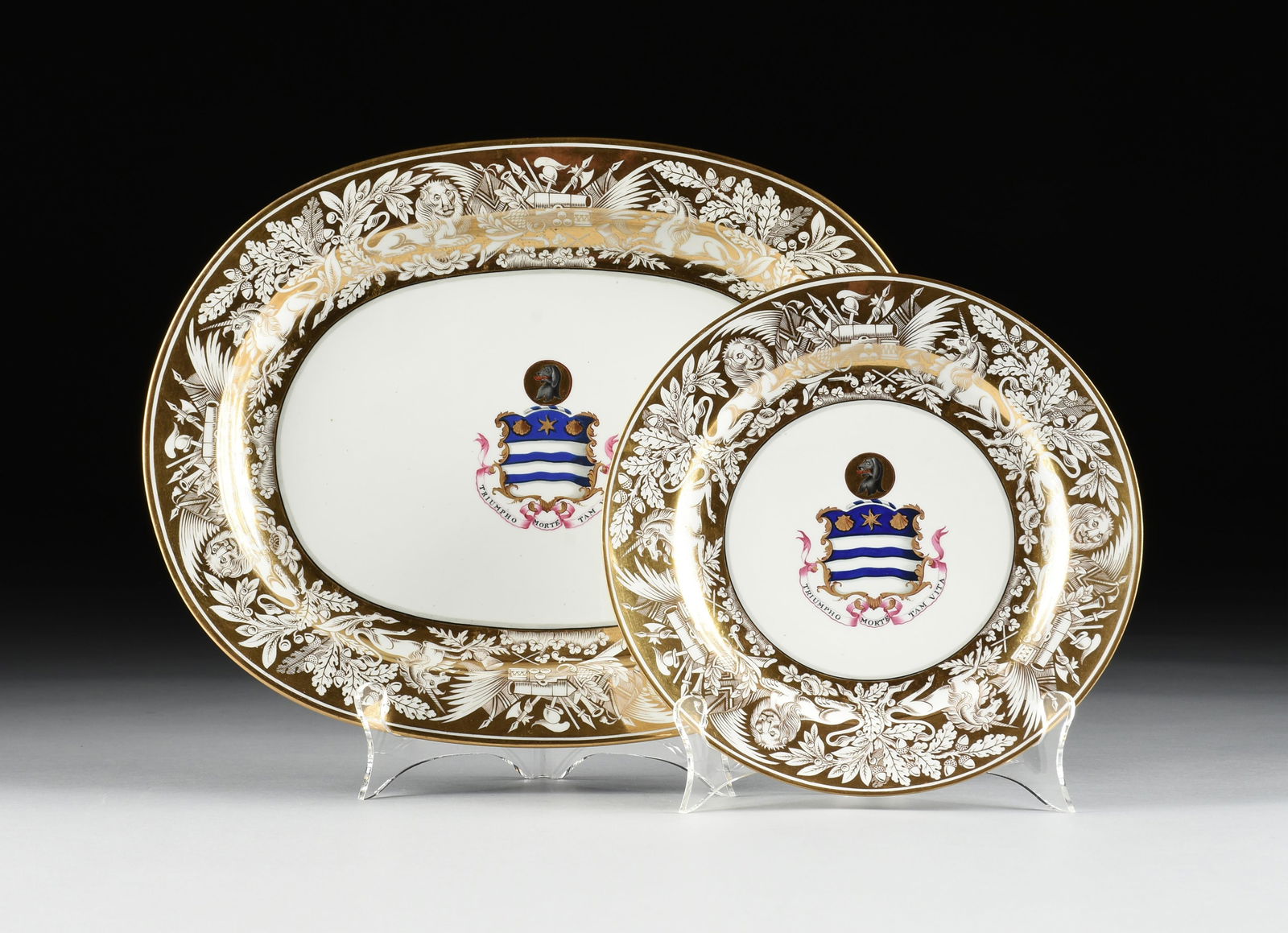 FIVE REGENCY CHAMBERLAIN'S WORCESTER ARMORIAL DINNER PLATES AND A PLATTER, ENGLISH, MAY 1814- JULY (1 of 9)