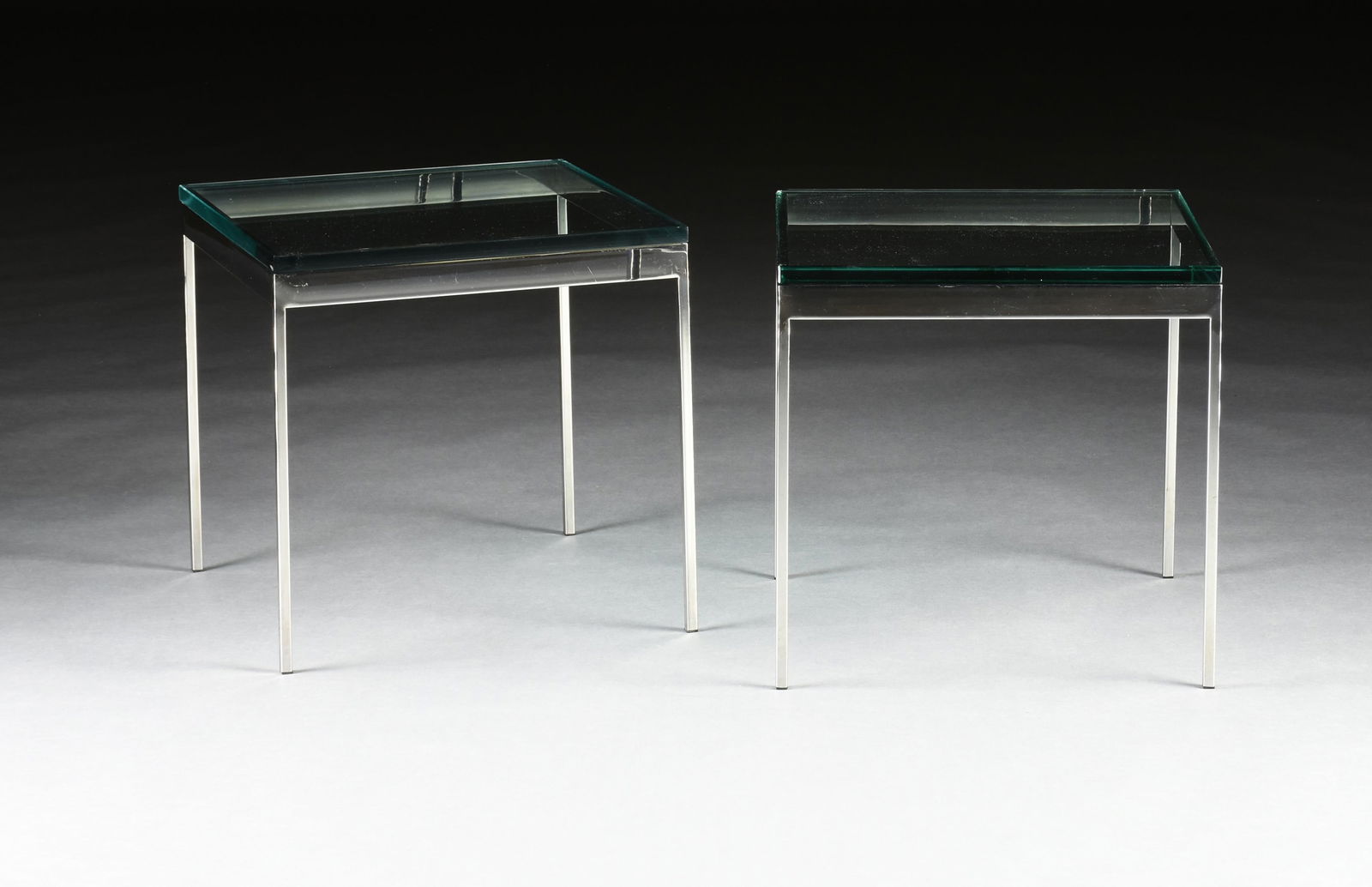 A PAIR OF MID-CENTURY MODERN CHROME AND GLASS SIDE TABLES, 20TH CENTURY, chrome and glass, in the (1 of 5)