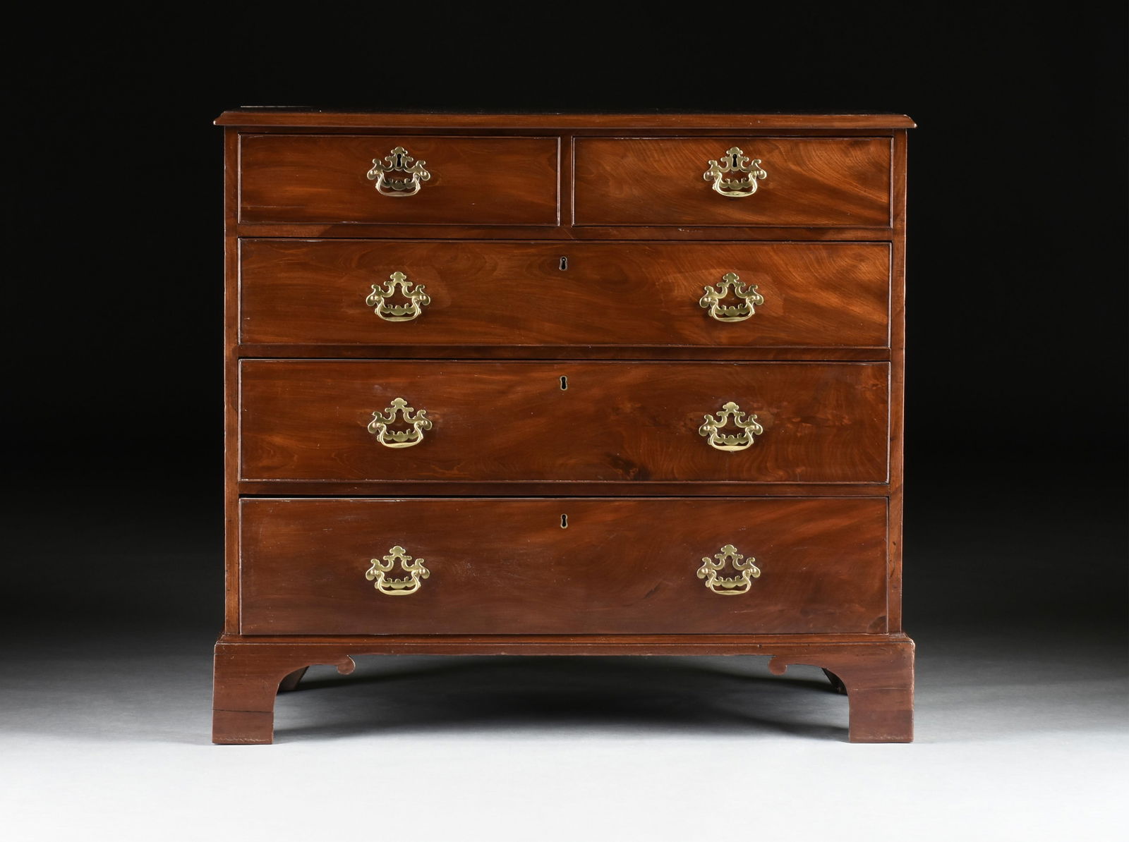 A GEORGE III CHEST OF DRAWERS, ENGLISH, 18TH CENTURY, (1 of 9)